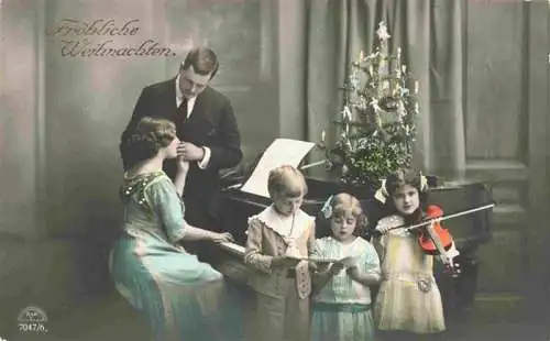 AK / Ansichtskarte  Foto RKL Nr. 7047/6 Weihnachten Kinder Piano Klavier 