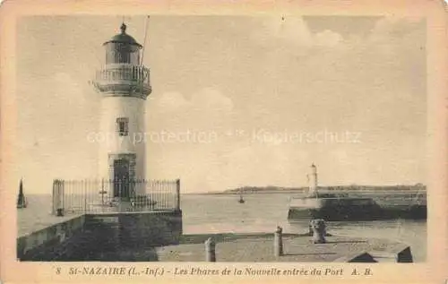 AK / Ansichtskarte  Leuchtturm Lighthouse Faro Phare-- St. Nazaire Les Phares de la Nouvelle entree du Port 