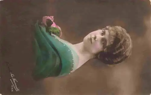 AK / Ansichtskarte  Foto Favorite Nr. 1245 Frau Rosen Haare Paris