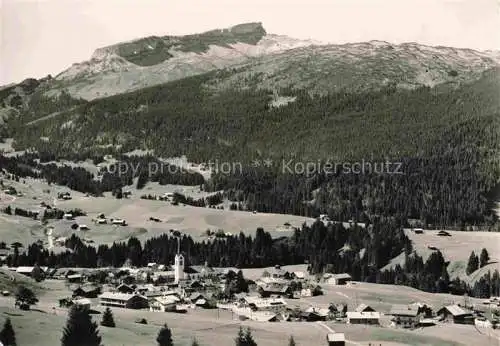 AK / Ansichtskarte  Riezlern Kleinwalsertal Vorarlberg Panorama Blick gegen Hoch Ifen