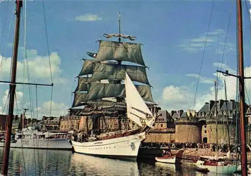 AK / Ansichtskarte  Segelschiffe Sailing Ship Navire a Voiles Barco de Vela-- Grand Voilier Saint-Malo France