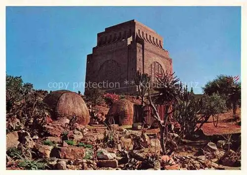 AK / Ansichtskarte  Pretoria Voortrekker Monument with Native reed huts