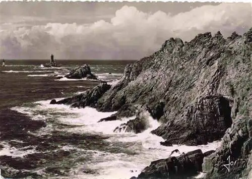 AK / Ansichtskarte  Leuchtturm Lighthouse Faro Phare-- Pointe du Raz Finistere Bretagne France