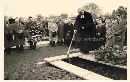 AK / Ansichtskarte  Zillisheim Mulhouse 68 Haut-Rhin Enterrement de M. le pasteur Gottenkiene Beerdigung Friedhof