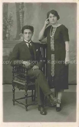 AK / Ansichtskarte  Mutzig Bas Rhin Alsace 67 Junges Paar Familienfoto