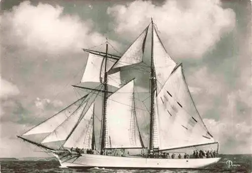 AK / Ansichtskarte  Segelschiffe Sailing Ship Navire a Voiles Barco de Vela-- L'Etoile navire ecole