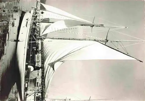 AK / Ansichtskarte  Segelschiffe Sailing Ship Navire a Voiles Barco de Vela-- Sainte-Maxime Yacht port Cote D'azur 