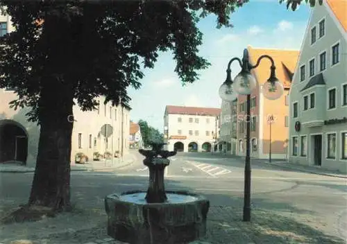 AK / Ansichtskarte  Neustadt Donau Motiv Innenstadt Brunnen