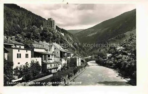 AK / Ansichtskarte  Landeck  Tirol AT Blick von der Innbruecke zum Schloss