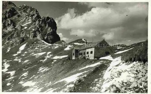 AK / Ansichtskarte  Noerdlingerhuette 2242m Karwendel Reitherspitze Zirl Tirol AT Berghaus im Karwendel mit Reitherspitze