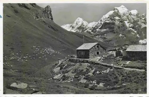 AK / Ansichtskarte  Rostockerhuette 2203m Maurertal AT mit Moench und Jungfrau