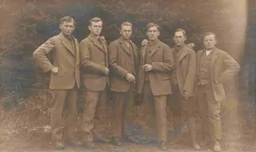 AK / Ansichtskarte  Lager Lechfeld Truppenuebungsplatz Schwabmuenchen Gruppenfoto