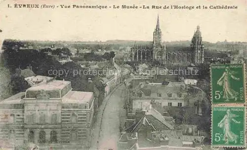 AK / Ansichtskarte  EVREUX 27 Eure Vue panoramique Musée Rue de l'Horloge et la Cathédrale