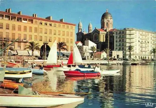 AK / Ansichtskarte  Saint-Raphael  83 Var La cathédrale et le port