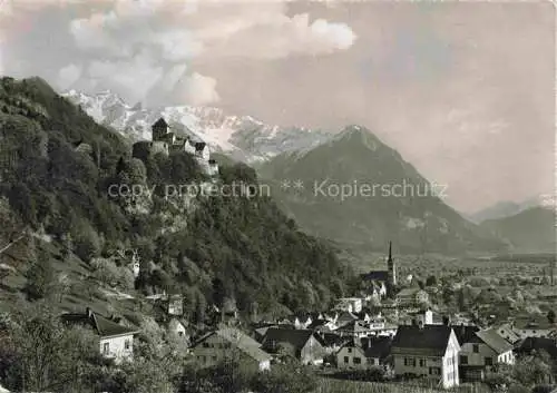 AK / Ansichtskarte  Vaduz Liechtenstein FL Panorama Blick zum Schloss Rappenstein und Falknis