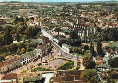 AK / Ansichtskarte  Casteljaloux 47 Lot-et-Garonne Place de la Corderie e l'Eglise Vue aerienne