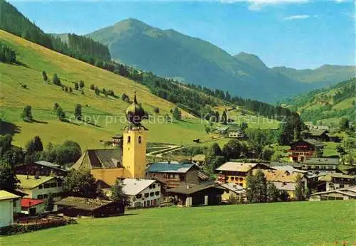 AK / Ansichtskarte  Saalbach ZELL AM SEE Pinzgau-Pongau AT Ortsansicht mit Kirche Hoehenluftkurort mit Zwoelferkogel