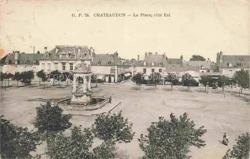 AK / Ansichtskarte  Chateaudun 28 Eure-et-Loir La Place cote Est