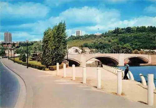 AK / Ansichtskarte  Montereau-Fault-Yonne 77 Seine-et-Marne Le pont