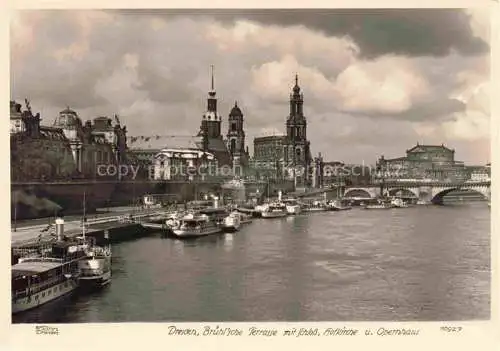 AK / Ansichtskarte  Foto Hahn Nr. 10927 Dresden Bruehlsche Terrasse Schloss Operhaus