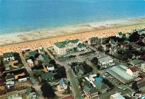 AK / Ansichtskarte  JULLOUVILLE Avranches 50 Manche Le centre de la station Le casino La plage Vue aerienne