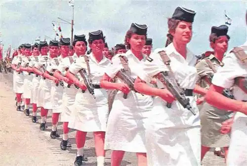 AK / Ansichtskarte  Israel Women Soldiers in the Israel Navy during the Parade