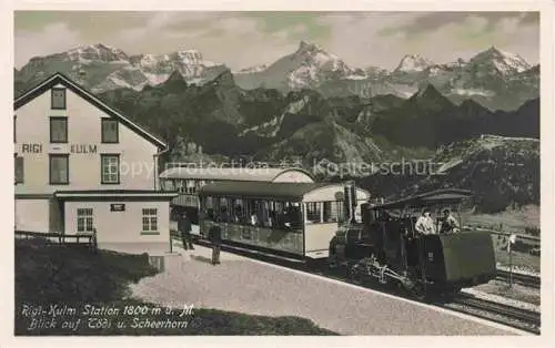 AK / Ansichtskarte  Zahnradbahn Standseilbahn Furniculaire Rack Railway-- Rigi Kulm Station Scheerhorn