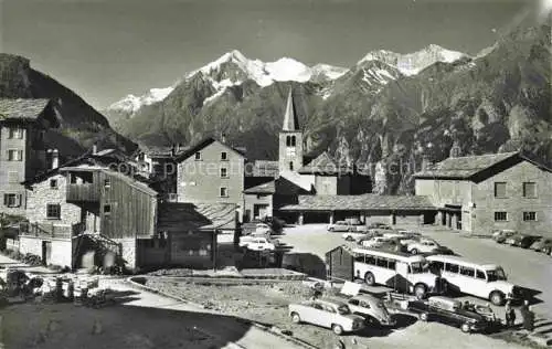 AK / Ansichtskarte  Postbus Postauto Omnibus Dorfplatz Kirche Graechen Wallis Weisshorn Brunegghorn Bishorn