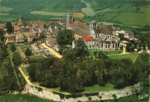 AK / Ansichtskarte  Vezelay 89 Yonne Promenade des Fossés anciens remparts Basilique Sainte-Madeleine XIIe siècle et la ville cité vue aérienne