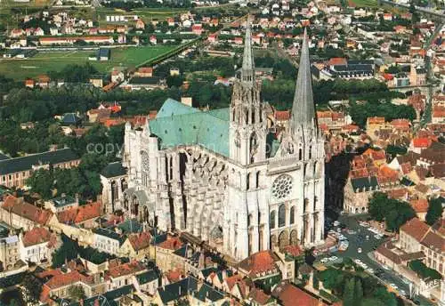 AK / Ansichtskarte  Chartres 28 Eure-et-Loir Cathédrale XIIe siècle vue aérienne