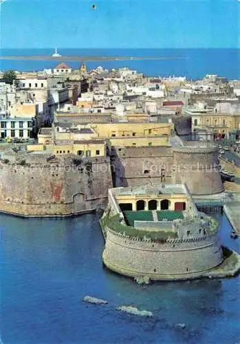 AK / Ansichtskarte  Gallipoli Lecce Puglia I Castelli nella Città Vecchia veduta aerea Schloesser und Altstadt