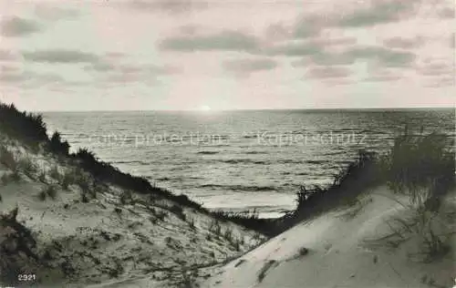 AK / Ansichtskarte  SORENBOHM Ostseebad Westpommern Sarbinowo Mielno PL Partie in den Duenen Blick aufs Meer