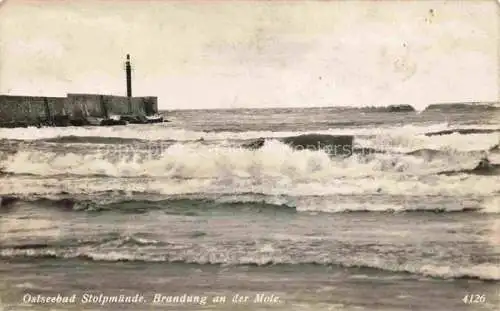 AK / Ansichtskarte  STOLPMueNDE Ostseebad USTKA Pommern PL Brandung an der Mole