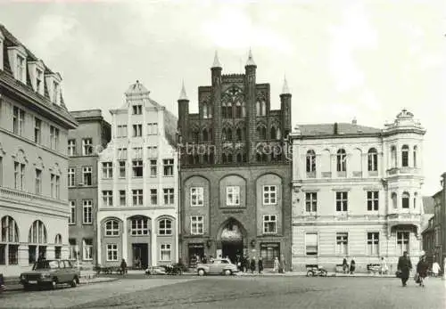 AK / Ansichtskarte  STRALSUND Alter Markt