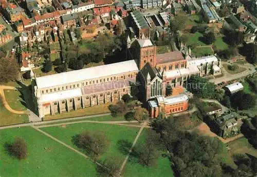 AK / Ansichtskarte  St Albans Aerial view of the Cathedral and Abbey Church