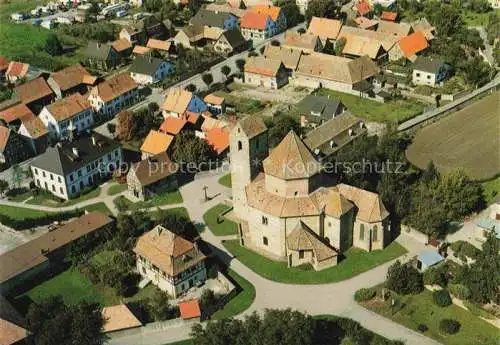 AK / Ansichtskarte  Ottmarsheim Mulhouse Alsace 68 Haut-Rhin Vue aérienne de l'église octogonale du XIe siècle Zentralbau 11. Jhdt.