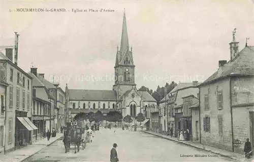 AK / Ansichtskarte  Mourmelon-le-Grand 51 Marne Eglise et Place d'Armes