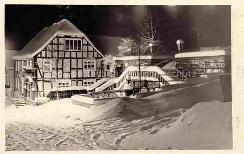 AK / Ansichtskarte  Bad Berleburg Fachwerkhaus im Winter