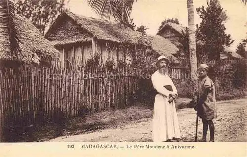 AK / Ansichtskarte  Madagascar Madagaskar Le Pere Moudene a Anivorano