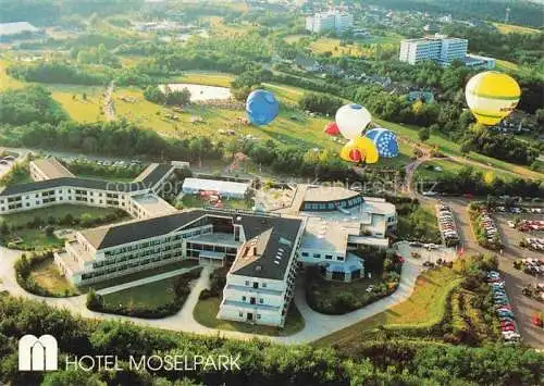 AK / Ansichtskarte  BERNKASTEL-KUES Berncastel Hotel Moselpark Ballonfahrten