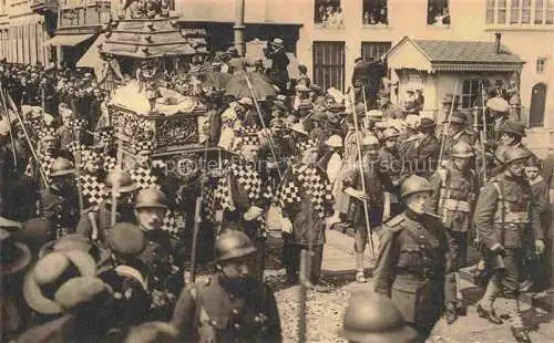 AK / Ansichtskarte  Bruges  BRUGGE Belgie Procession du St Sang Le tombeau de MS entaure des Chavallers Adornes