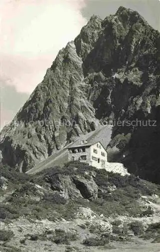 AK / Ansichtskarte  Klosters-Serneus GR Berghaus Vereina und Ungeheuerhorn