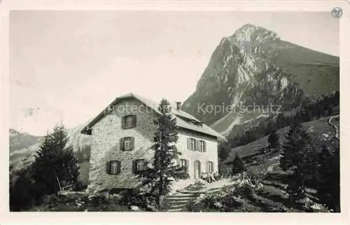 AK / Ansichtskarte  Fronalpstock 2124m Mollis Spitzmeilen GL Naturfreundehaus Fronalp