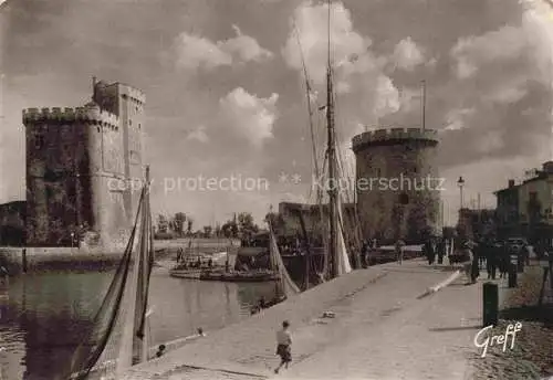 AK / Ansichtskarte  LA ROCHELLE 17 Charente-Maritime Les Tours de Saint-Nicolas Tour de la Chaîne