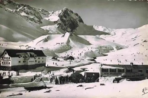 AK / Ansichtskarte  Bagneres-de-Bigorre 65 Hautes-Pyrenees Vue générale de la Mangie et le téléphérique Sports d'hiver