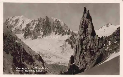 AK / Ansichtskarte  CHAMONIX 74 Haute-Savoie Vue panoramique et le Mont Blanc vu de l'Aiguille du Tacul