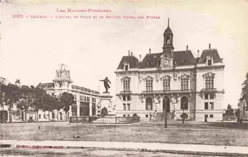 AK / Ansichtskarte  TARBES 65 Hautes-Pyrenees Hôtel de Ville et le nouvel Hôtel des Postes