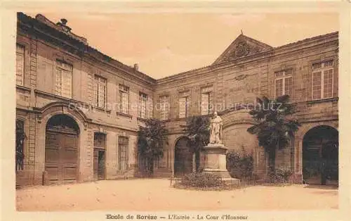 AK / Ansichtskarte  Soreze 81 Tarn Ecole Entrée Cour d'Honneur Statue