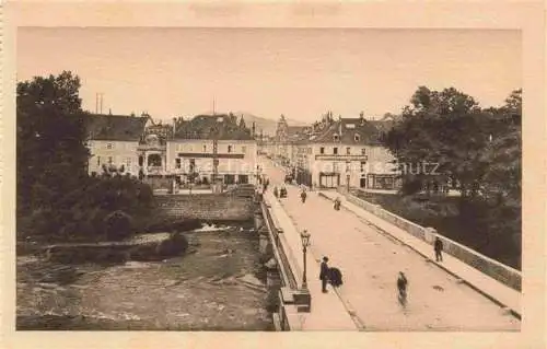 AK / Ansichtskarte  Saint-Die-des-Vosges 88 Vosges Vue prise de la Place Saint Martin Grand Pont Cathédrale et la Montagne de la Bure