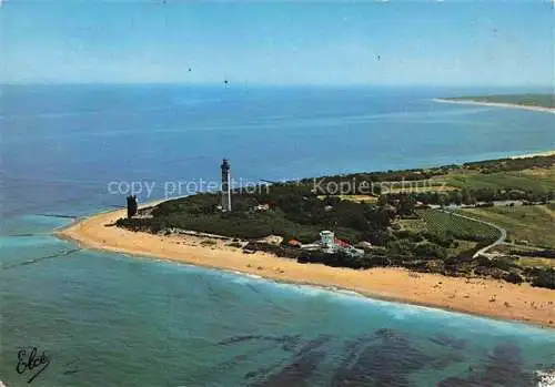 AK / Ansichtskarte  Ile de Re Le Phare des Baleines avec le sémaphore et toute la côte vue aérienne